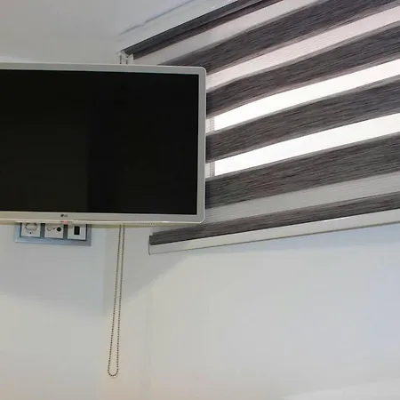 Modern In With Air Conditioning 50 M² Apartment