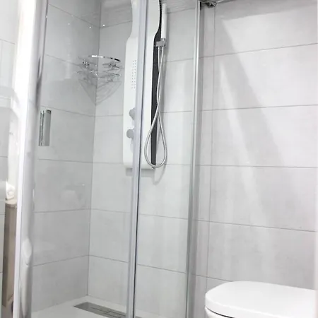 Modern In With Air Conditioning 50 M²